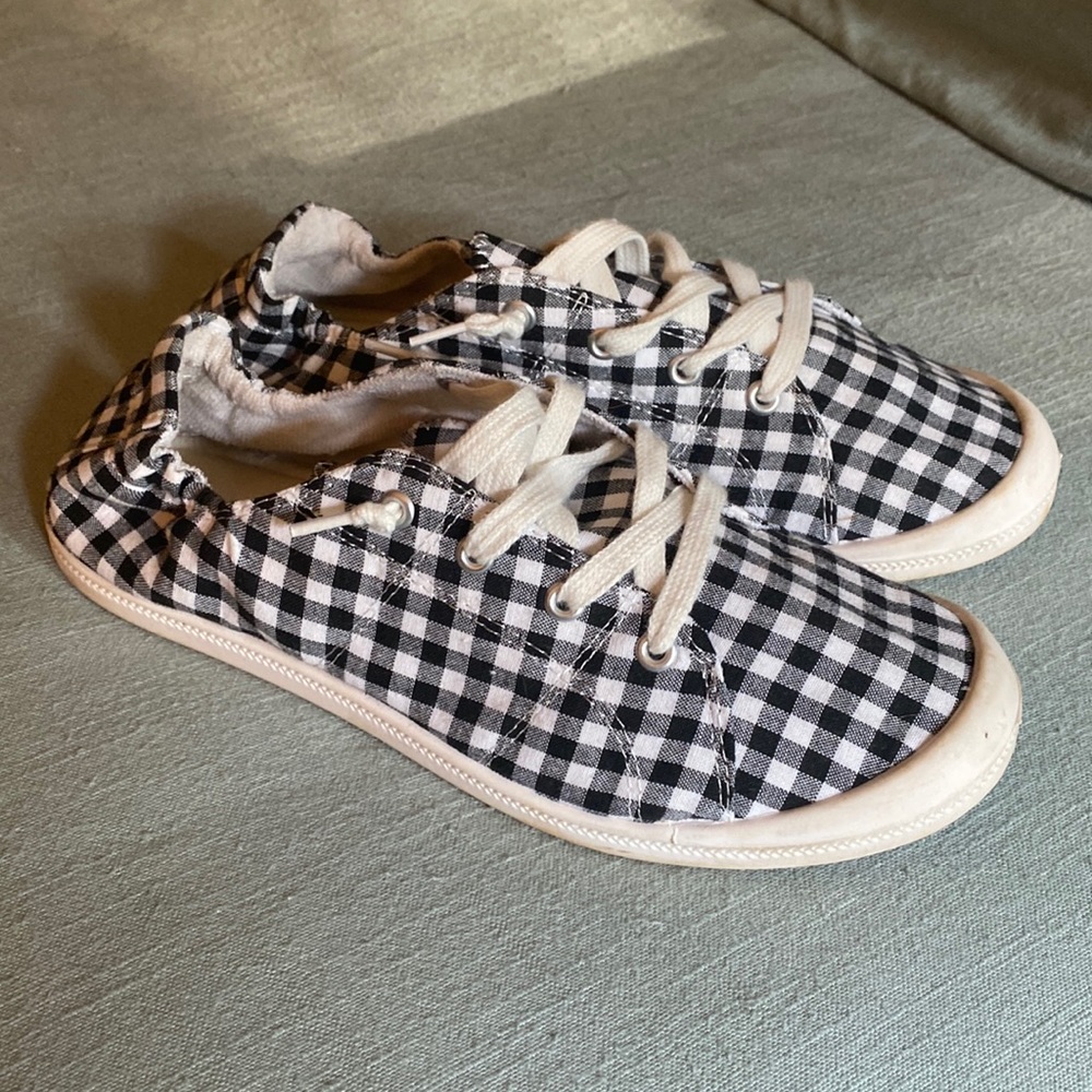 Torrid slip on tennis shoes